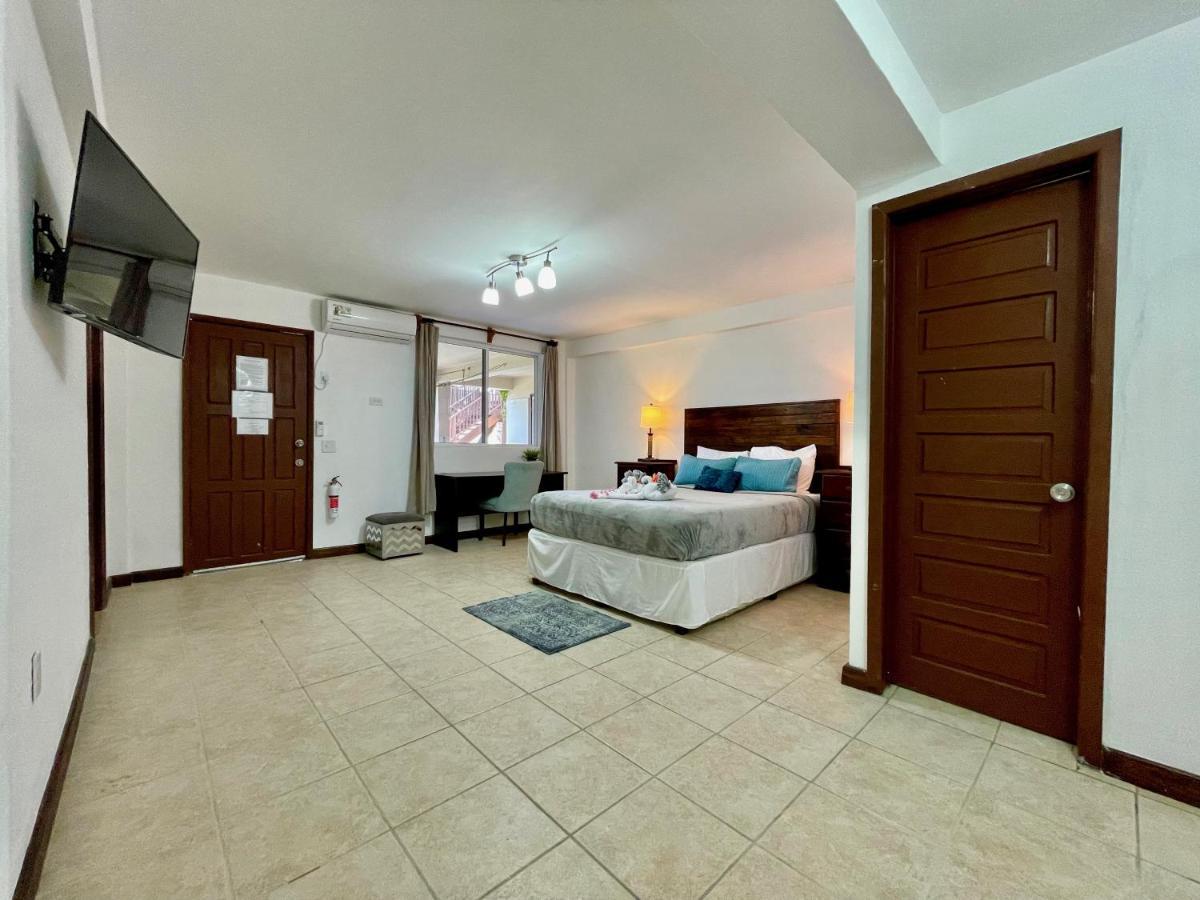 Parham Plaza Hotel San Pedro  Extérieur photo