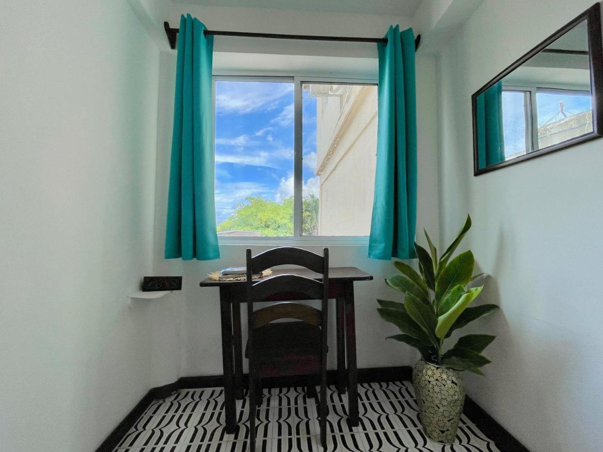 Parham Plaza Hotel San Pedro  Extérieur photo